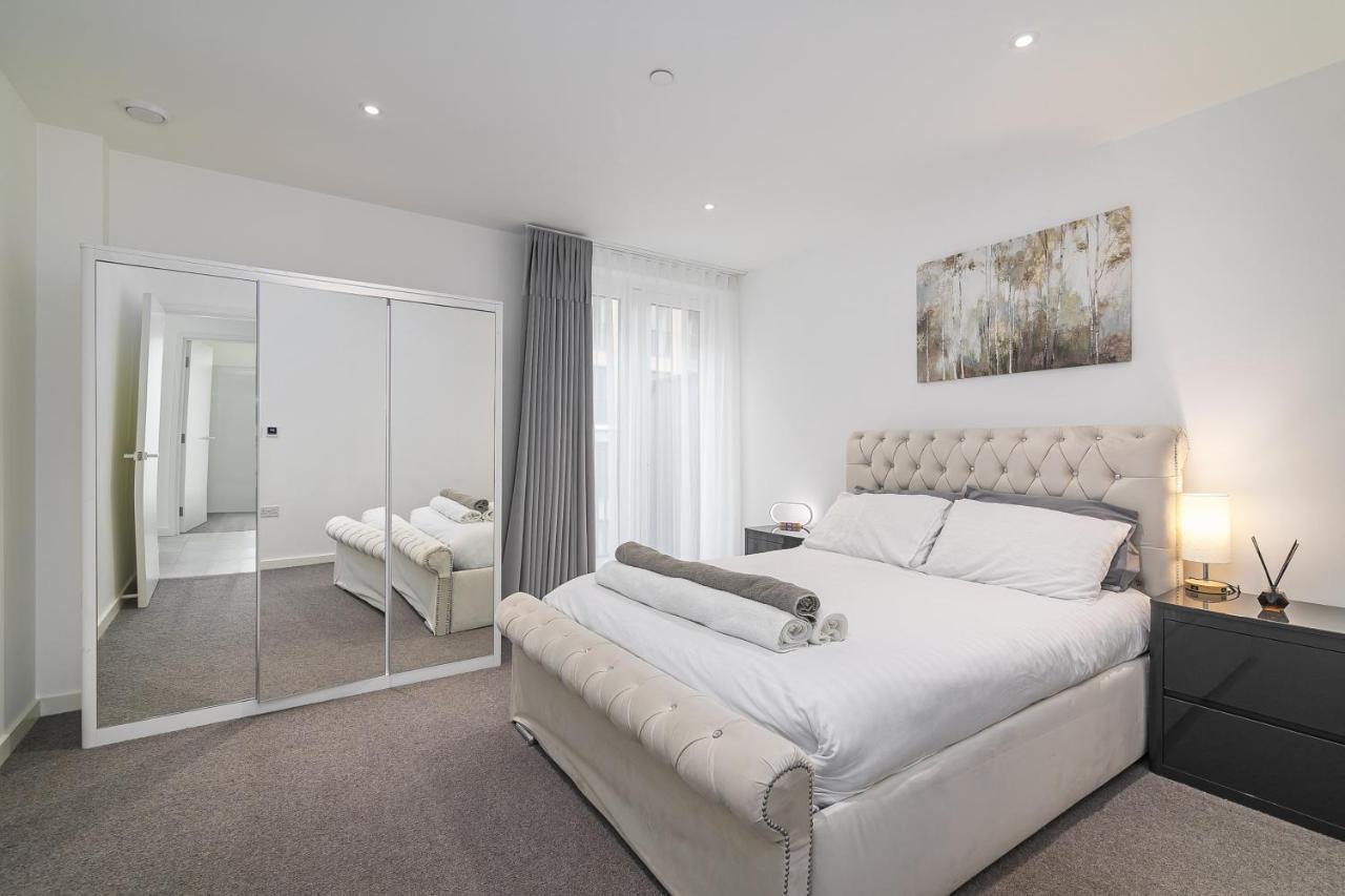 Luxury Spacious Flat With Communal Gardens And Parking Londres Exterior foto