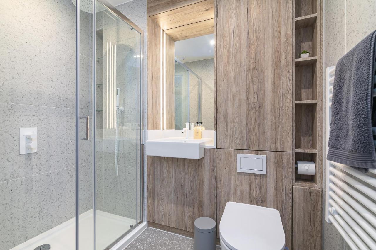 Luxury Spacious Flat With Communal Gardens And Parking Londres Exterior foto